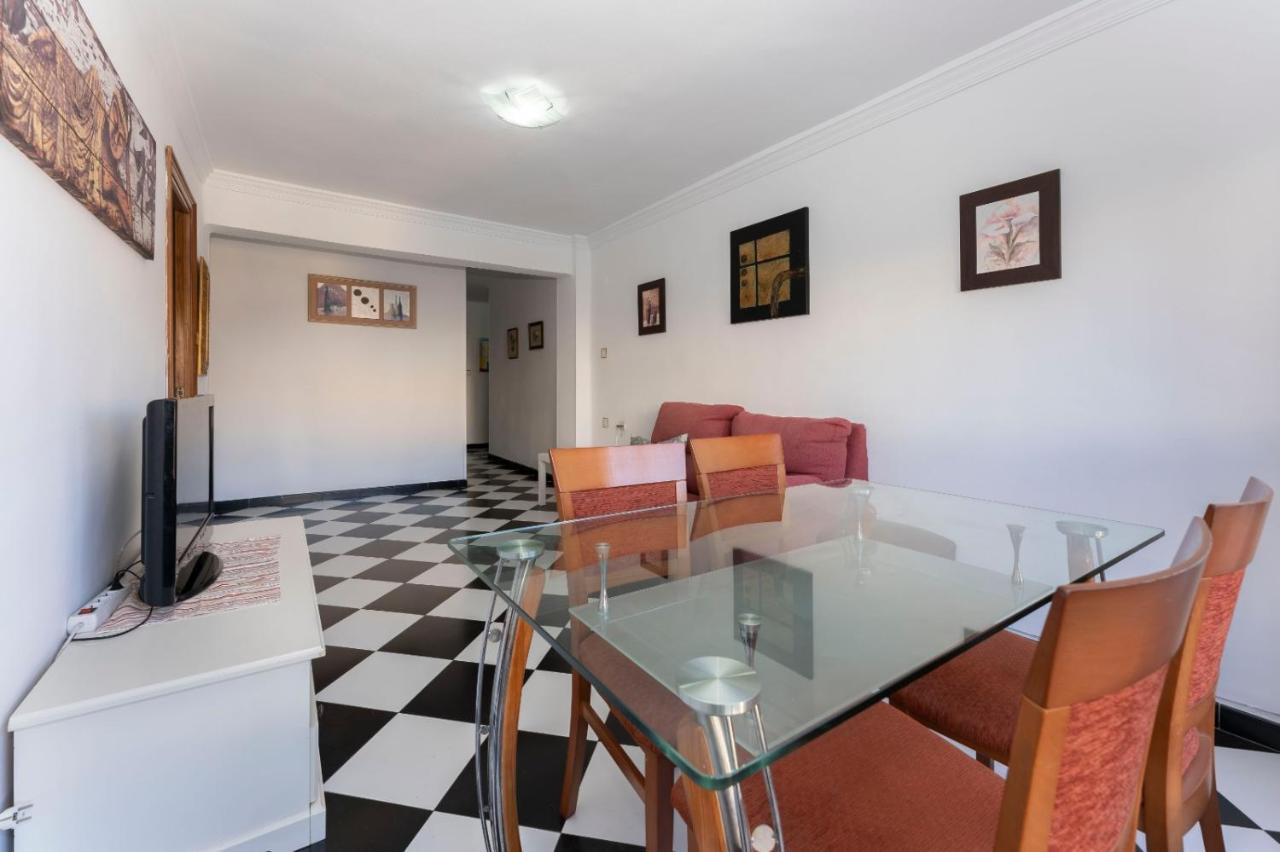 Malaga Downtown And Beach Apartment Exterior photo