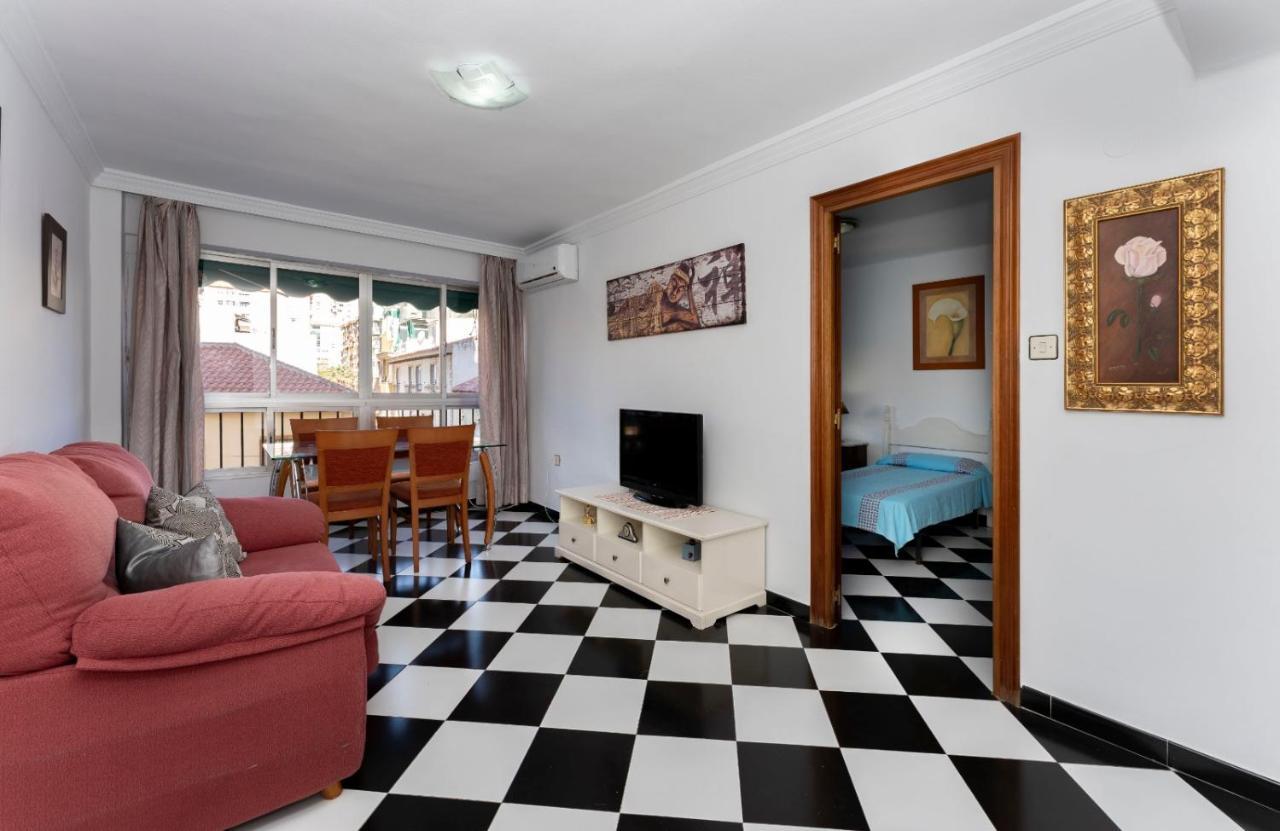 Malaga Downtown And Beach Apartment Exterior photo